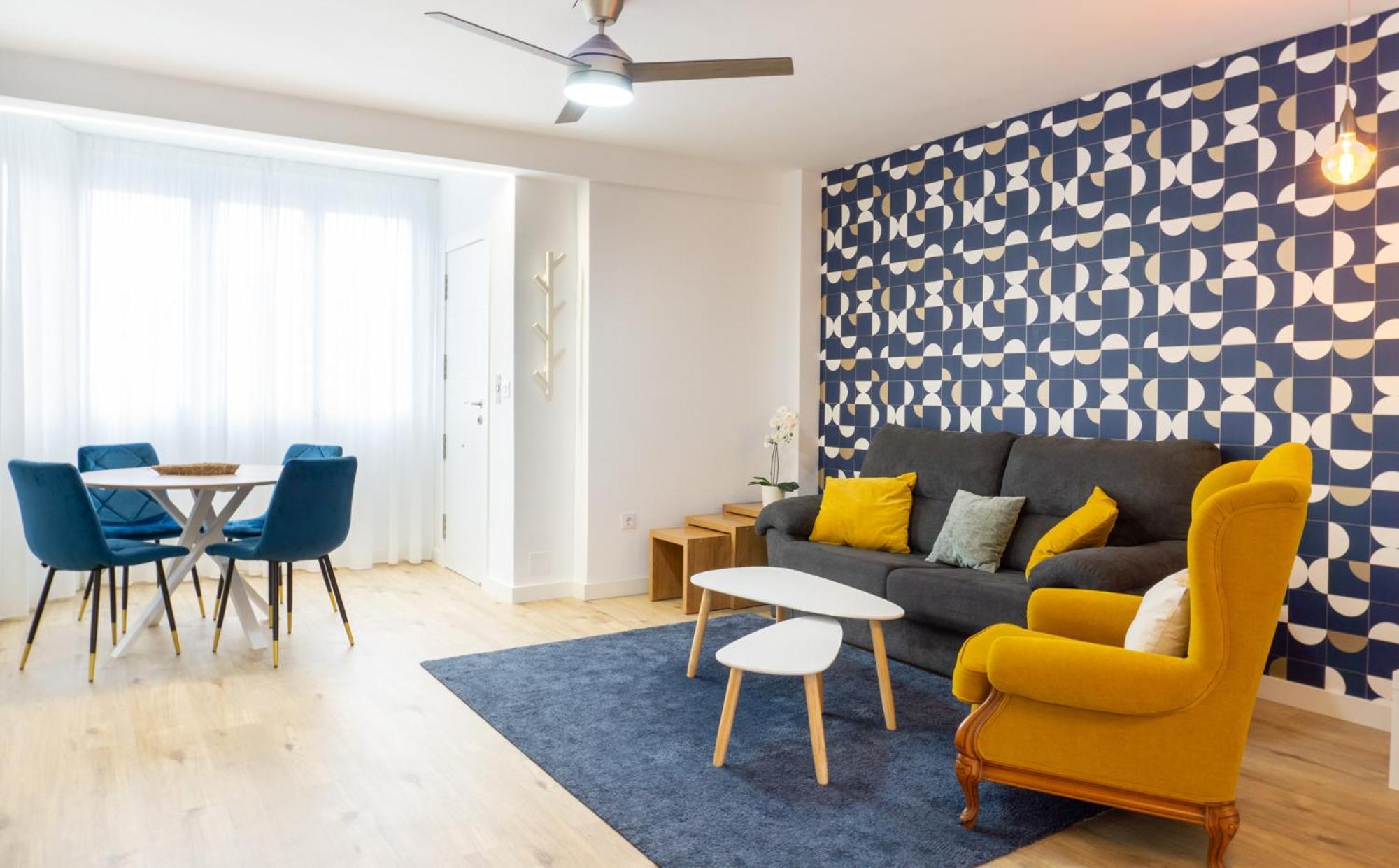 Luxury Apartment ตอร์เรโมลิโนส ภายนอก รูปภาพ