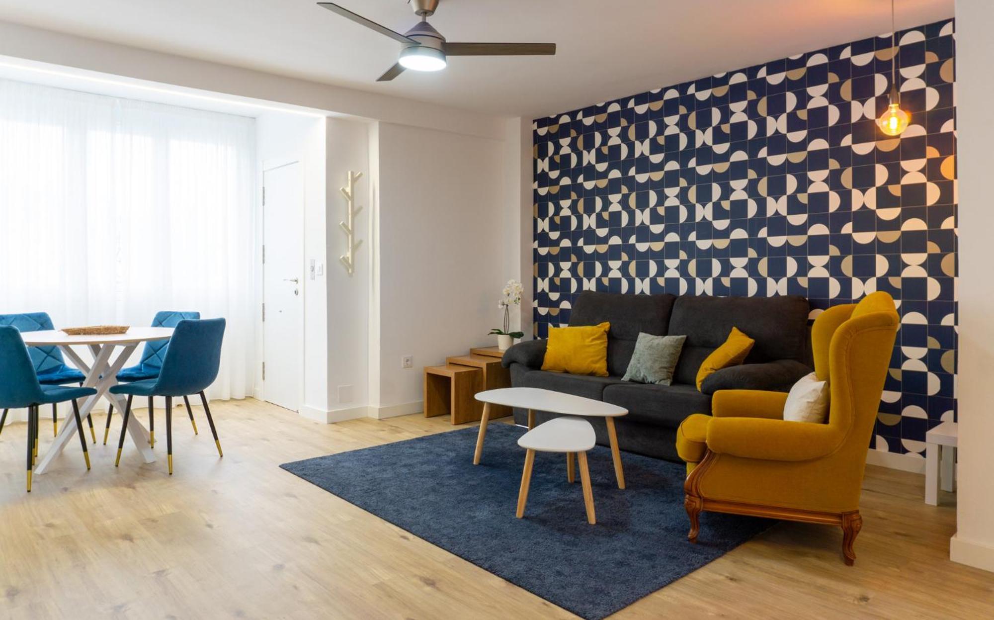 Luxury Apartment ตอร์เรโมลิโนส ภายนอก รูปภาพ