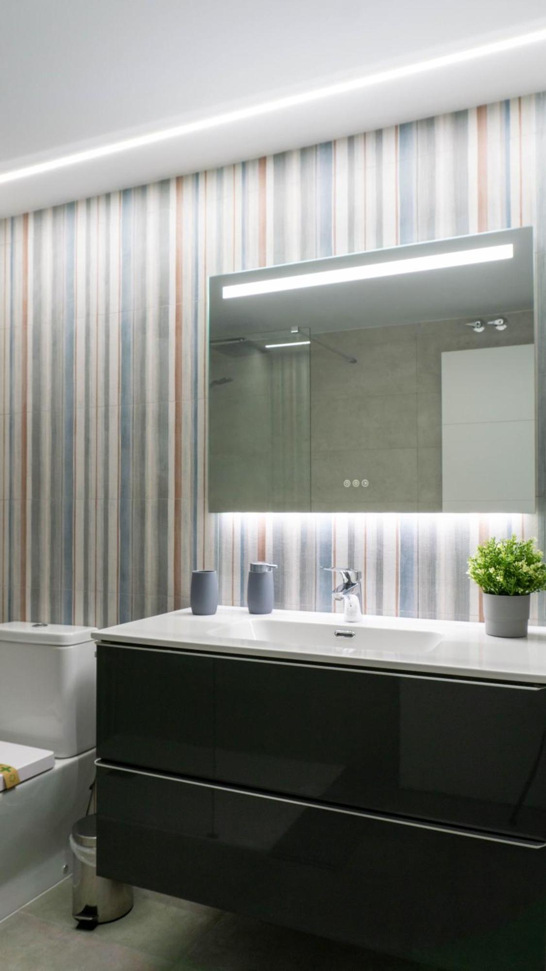 Luxury Apartment ตอร์เรโมลิโนส ภายนอก รูปภาพ