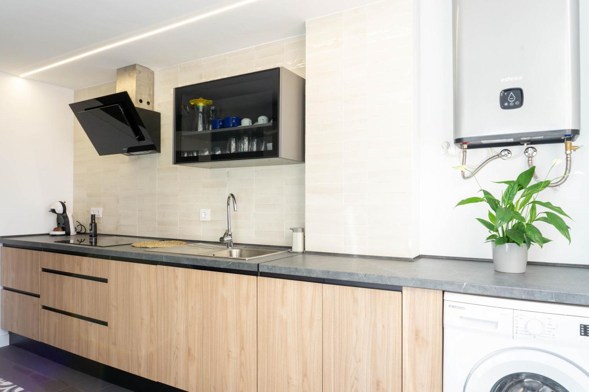 Luxury Apartment ตอร์เรโมลิโนส ภายนอก รูปภาพ
