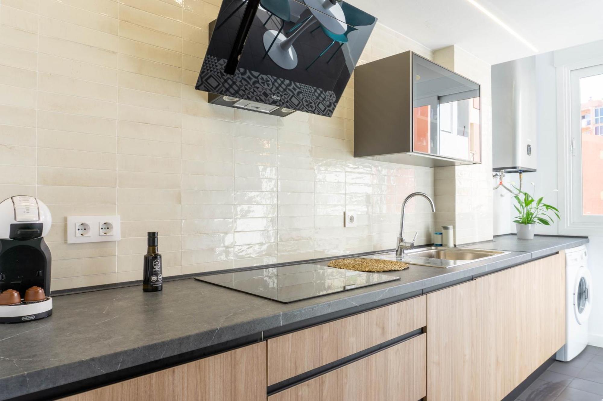 Luxury Apartment ตอร์เรโมลิโนส ภายนอก รูปภาพ