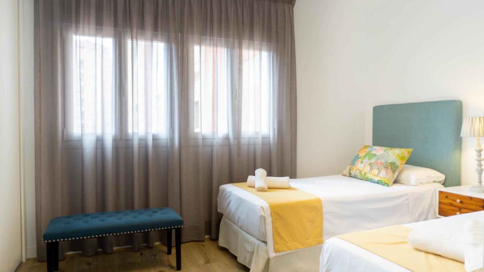 Luxury Apartment ตอร์เรโมลิโนส ภายนอก รูปภาพ